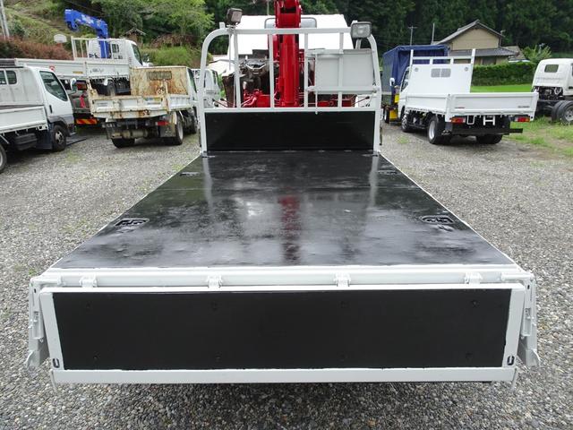 いすゞエルフクレーン3段小型（2t・3t）[写真02]