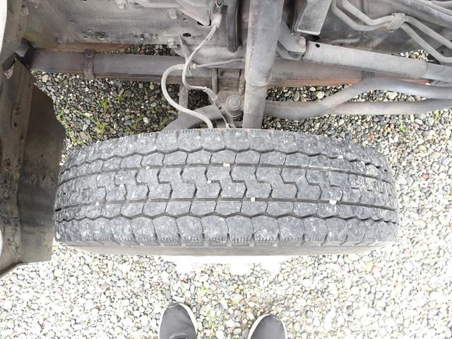 いすゞエルフクレーン3段小型（2t・3t）[写真21]