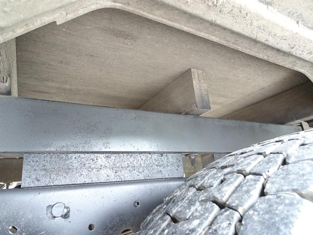 いすゞエルフクレーン3段小型（2t・3t）[写真26]