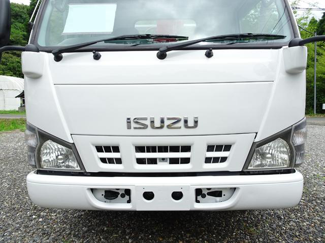 いすゞエルフクレーン3段小型（2t・3t）[写真06]