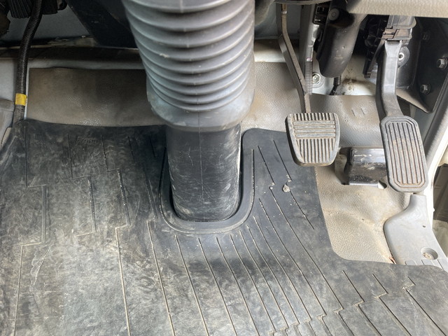 日野デュトロクレーン3段小型（2t・3t）[写真31]