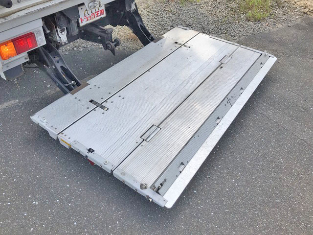 日野デュトロアルミウイング小型（2t・3t）[写真19]