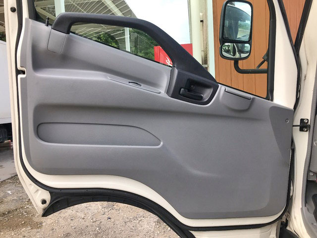 日野デュトロアルミウイング小型（2t・3t）[写真30]