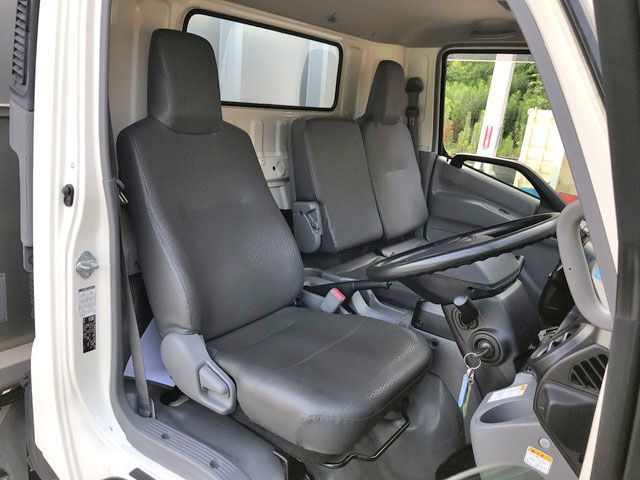 日野デュトロアルミウイング小型（2t・3t）[写真35]