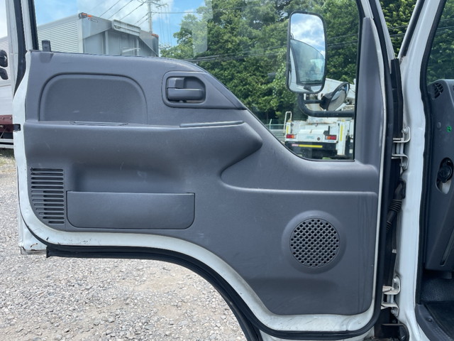 いすゞエルフ高所作業車小型（2t・3t）[写真25]