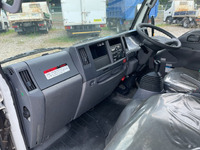 いすゞエルフ高所作業車小型（2t・3t）[写真29]