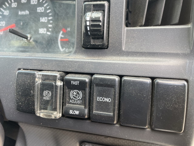 いすゞエルフ高所作業車小型（2t・3t）[写真36]