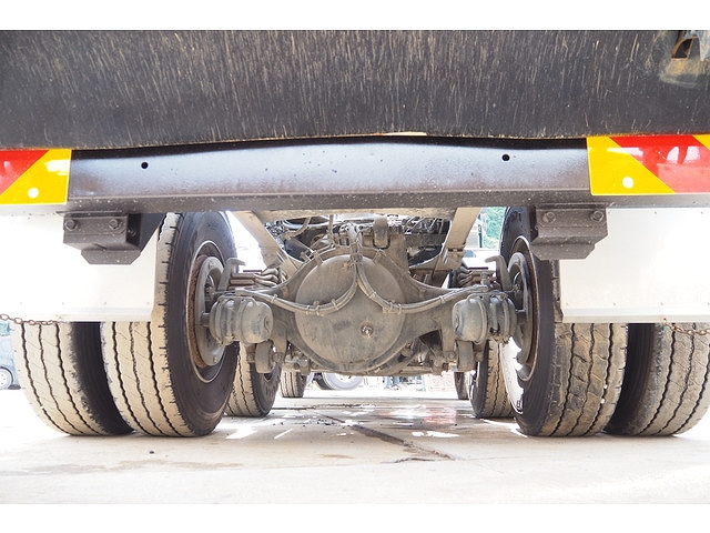 三菱ふそうスーパーグレートダンプ大型（10t）[写真17]