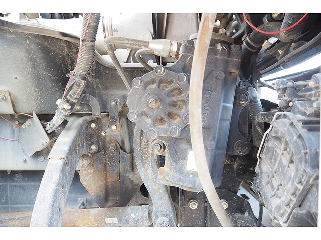 三菱ふそうスーパーグレートダンプ大型（10t）[写真21]