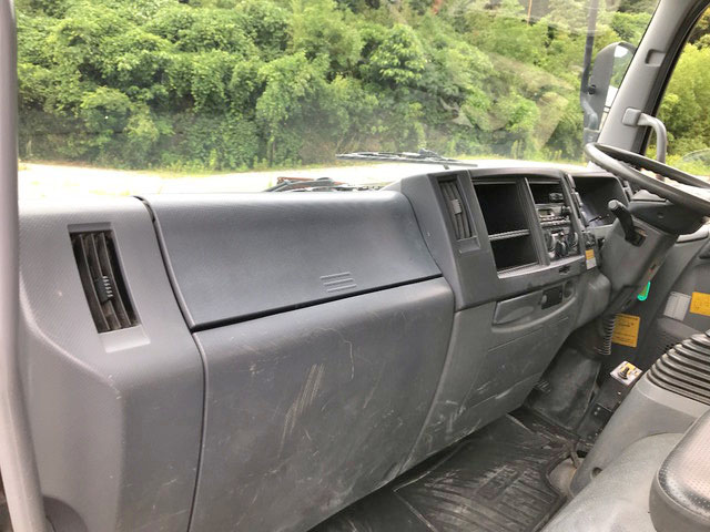 いすゞフォワードダンプ中型（4t）[写真31]