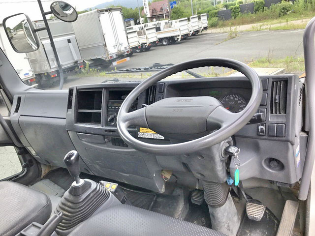 いすゞフォワードダンプ中型（4t）[写真34]