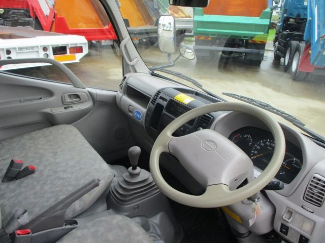 日野デュトロクレーン4段小型（2t・3t）[写真07]