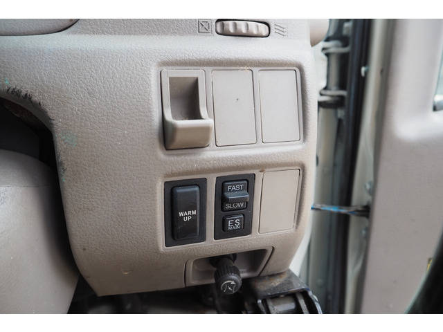 トヨタダイナ高所作業車小型（2t・3t）[写真37]