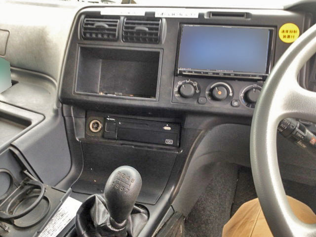 三菱ふそうスーパーグレートセルフクレーン4段大型（10t）[写真25]