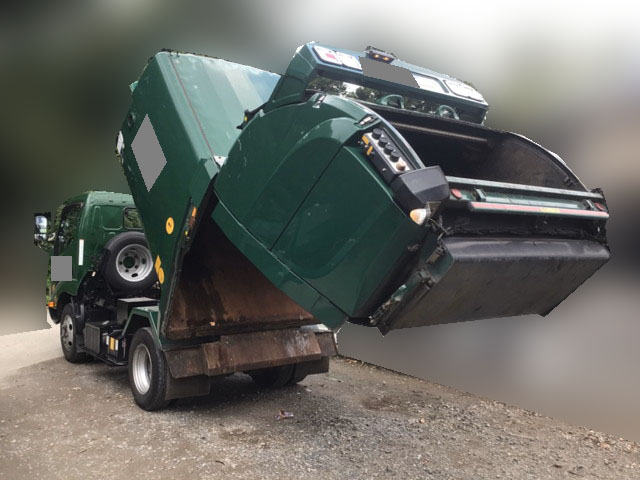 日野デュトロパッカー車（塵芥車）小型（2t・3t）[写真03]