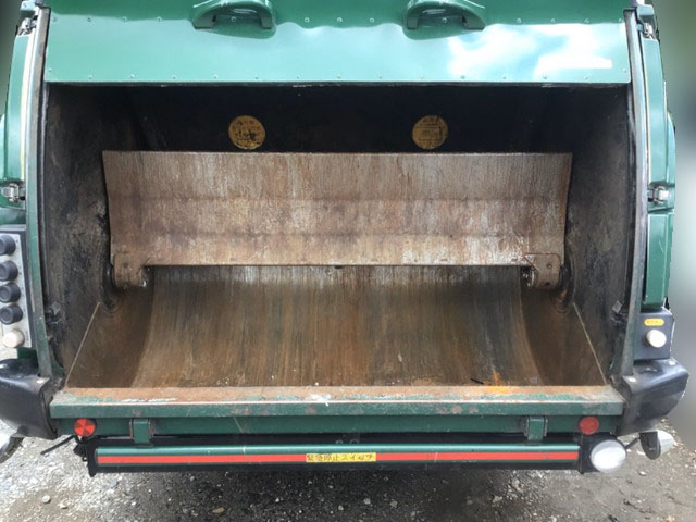 日野デュトロパッカー車（塵芥車）小型（2t・3t）[写真06]