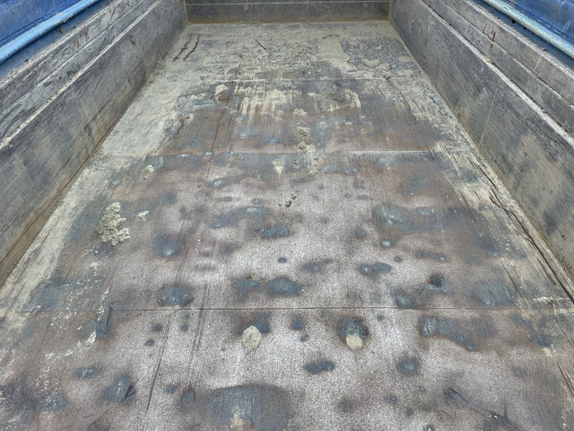 三菱ふそうスーパーグレートダンプ大型（10t）[写真11]