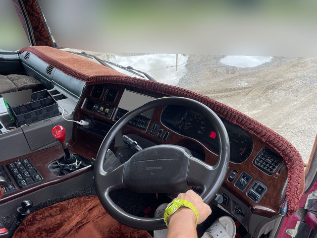 三菱ふそうスーパーグレートダンプ大型（10t）[写真31]