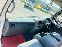 UDトラックスコンドルアルミブロック中型（4t）[写真29]