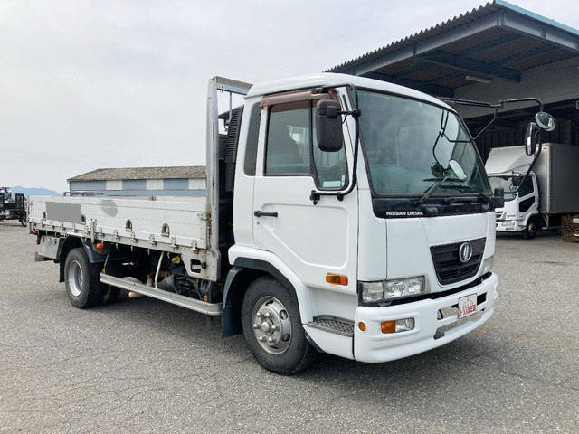 UDトラックスコンドルアルミブロック中型（4t）[写真03]