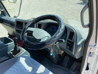 UDトラックスコンドルアルミブロック中型（4t）[写真30]