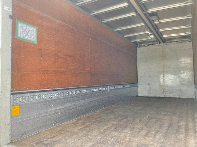 三菱ふそうファイターアルミウイング中型（4t）[写真12]