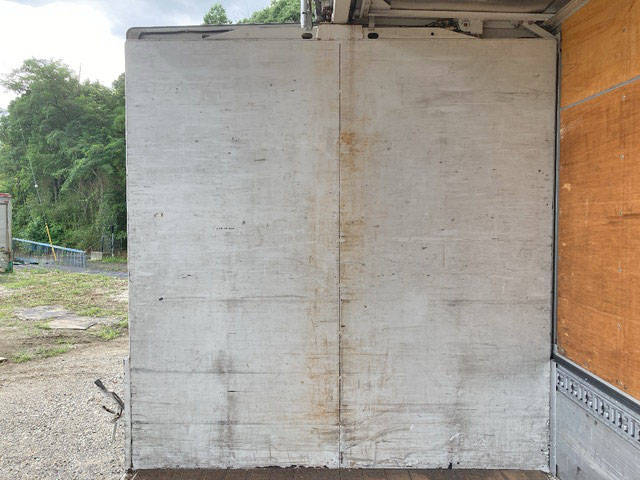 三菱ふそうファイターアルミウイング中型（4t）[写真16]