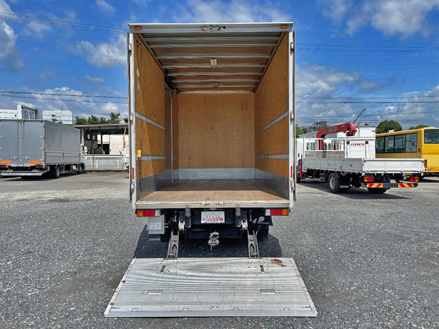 三菱ふそうキャンターアルミバン小型（2t・3t）[写真12]