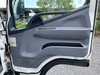 三菱ふそうキャンターアルミバン小型（2t・3t）[写真25]