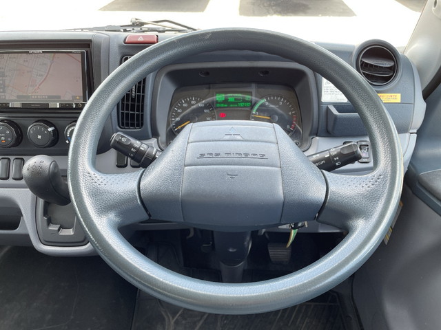 三菱ふそうキャンターアルミバン小型（2t・3t）[写真31]