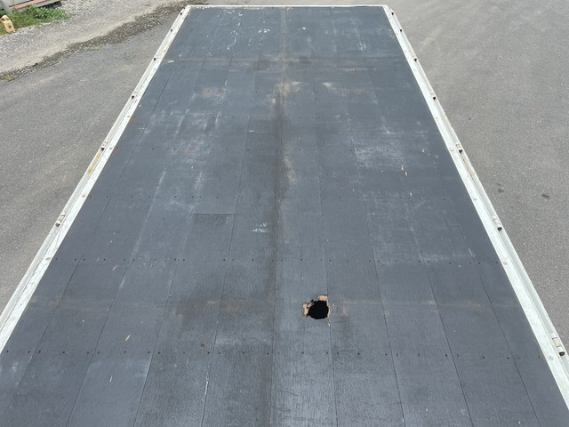 三菱ふそうファイター平ボディ中型（4t）[写真12]