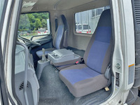 三菱ふそうファイター平ボディ中型（4t）[写真26]