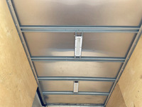 三菱ふそうキャンターアルミバン小型（2t・3t）[写真13]