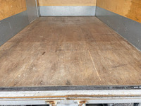 三菱ふそうキャンターアルミバン小型（2t・3t）[写真17]