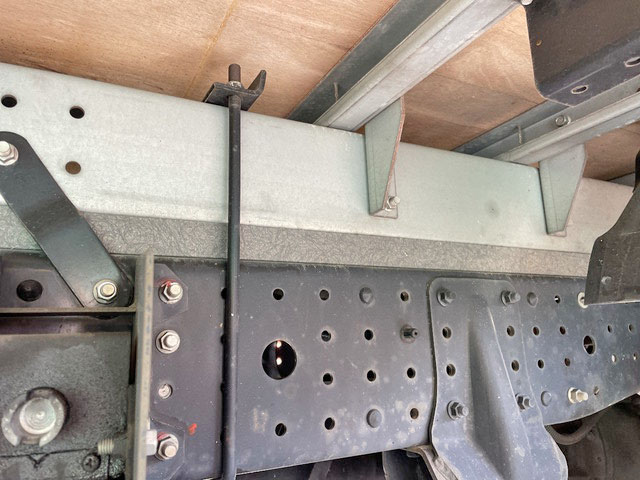 三菱ふそうキャンターアルミバン小型（2t・3t）[写真25]