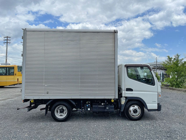 三菱ふそうキャンターアルミバン小型（2t・3t）[写真07]
