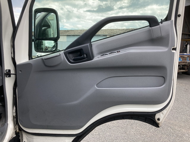 日野デュトロアルミバン小型（2t・3t）[写真22]