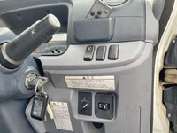 三菱ふそうキャンター冷凍車（冷蔵車）小型（2t・3t）[写真31]