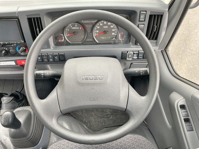 いすゞエルフ平ボディ小型（2t・3t）[写真36]