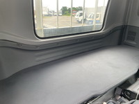 いすゞフォワード平ボディ中型（4t）[写真30]