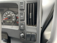 いすゞフォワード平ボディ中型（4t）[写真36]