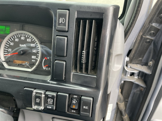 いすゞエルフクレーン付小型（2t・3t）[写真31]