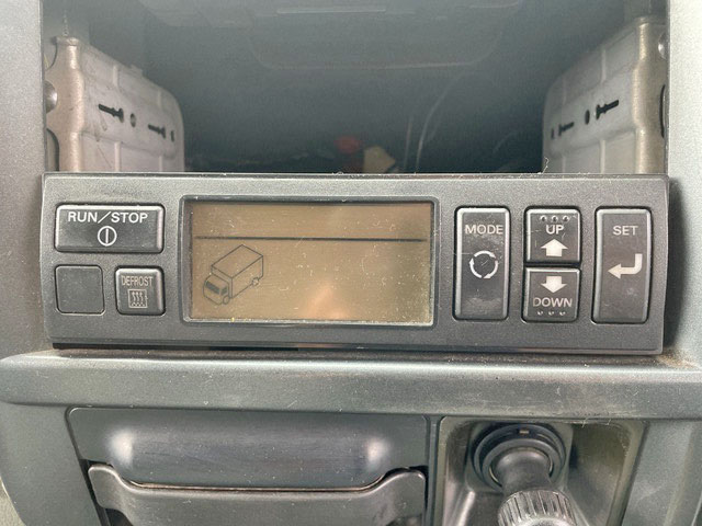 三菱ふそうファイター冷蔵冷凍ウイング中型（4t）[写真37]