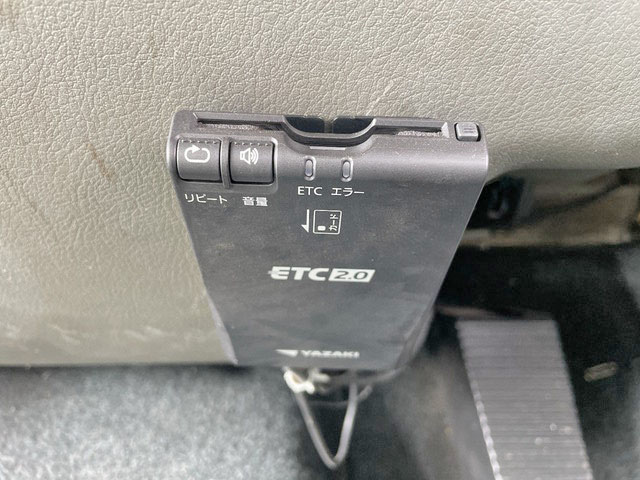 三菱ふそうファイター冷蔵冷凍ウイング中型（4t）[写真38]