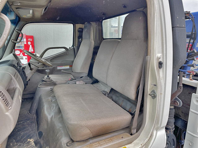 日野デュトロクレーン付小型（2t・3t）[写真22]