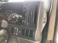 いすゞエルフダブルキャブ（Wキャブ）小型（2t・3t）[写真31]