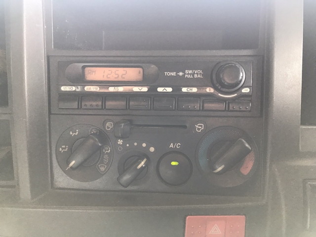 いすゞエルフダブルキャブ（Wキャブ）小型（2t・3t）[写真32]