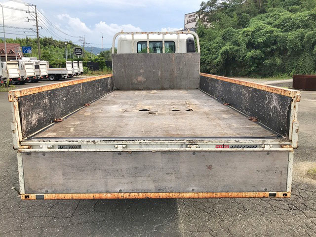 日野デュトロ平ボディ小型（2t・3t）[写真12]