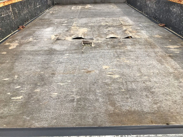 日野デュトロ平ボディ小型（2t・3t）[写真13]