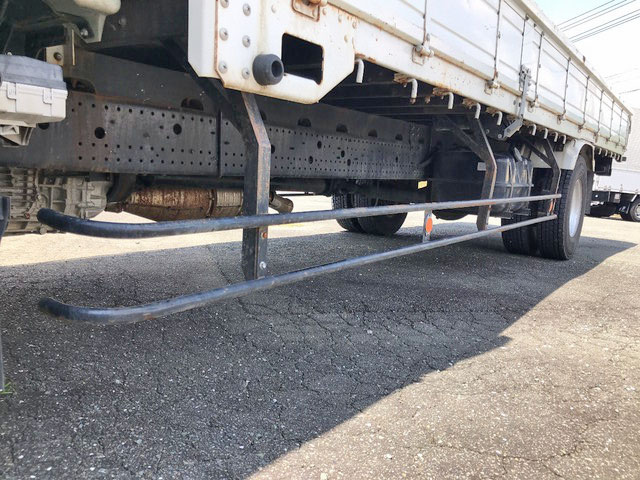 いすゞフォワード平ボディ中型（4t）[写真19]